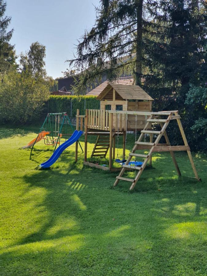 Apartamenty Czerwony Dworek - Duzy Teren Zielony, Plac Zabaw, Miejsce Na Grilla I Staw Z Mozliwoscia Wedkowania, Boisko Myslakowice Exterior photo
